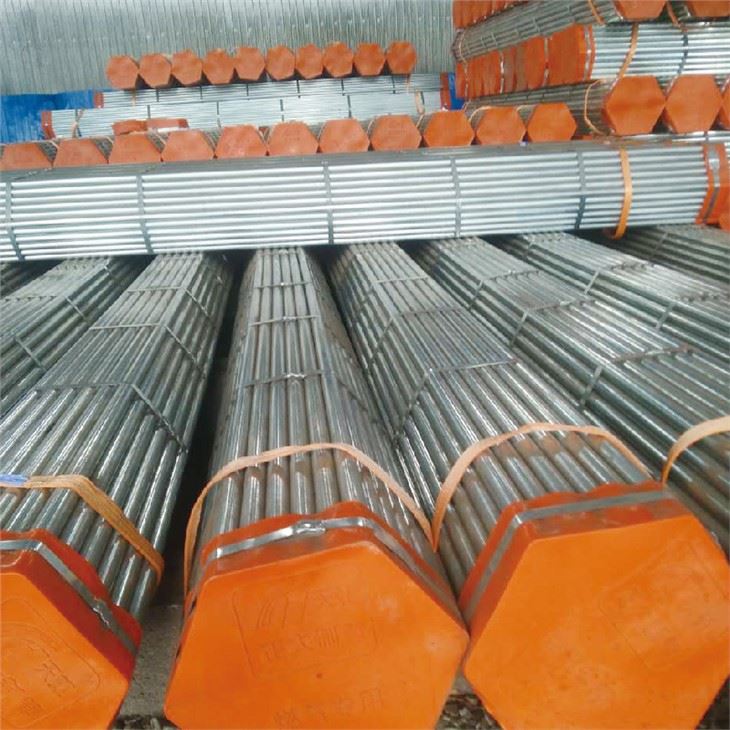 Sab saum toj Chaw Tsim Tshuaj Kub Dipped Galvanized Steel Pipe